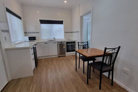 Modern 1 Bedroom Studio Free Parking Close To CBD - Winery Find 0
