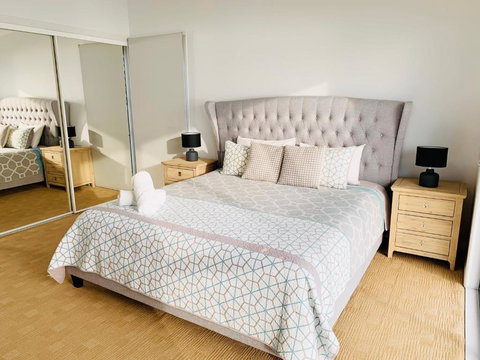 Moreton Magnificent Views - Winery Find 1