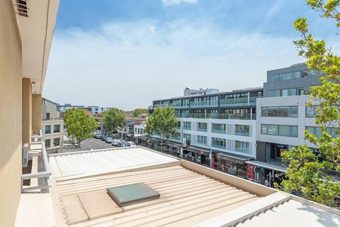 MP303 - Studio Apartment, Military Road, Cremorne - Winery Find 1