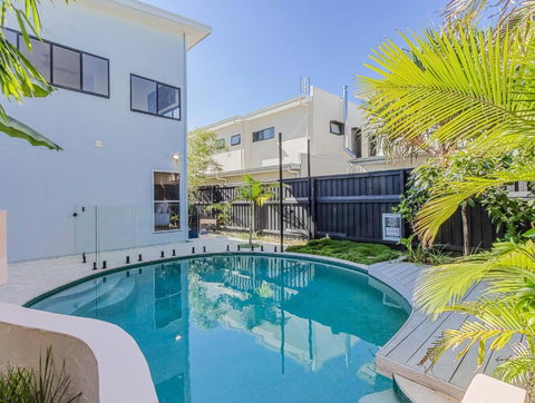 Nestled On Nautilus - Winery Find 1