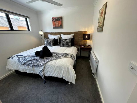New & Adorable Unit Close To The Beach - Winery Find 0