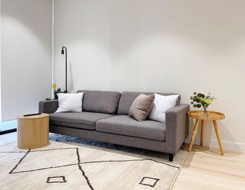 New Apartment Close To Westfield And Hospital - Winery Find 0