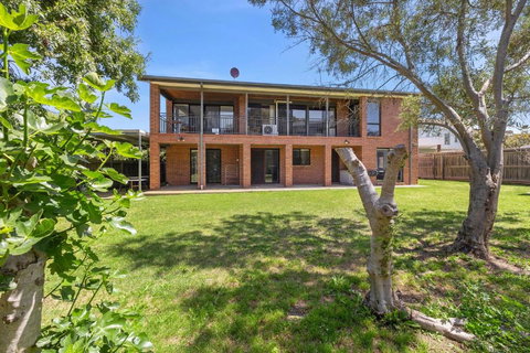 New Street Beach House - Winery Find 1