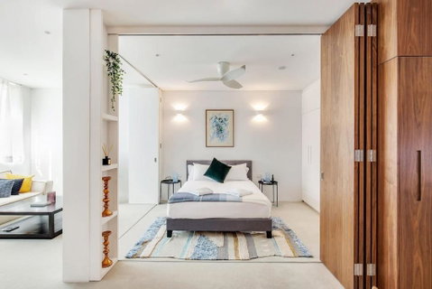 New York Warehouse Style In A Modern Passive House - Winery Find 0