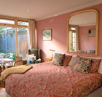 North Adelaide Heritage Cottages & Apartments - Winery Find