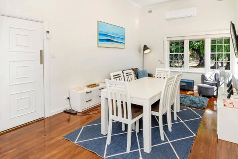 Normanville, Large Historic Three Bedroom Home - Winery Find 3