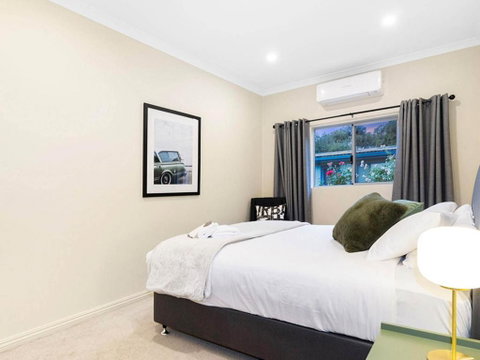 Northam Caravan Park - Winery Find 0