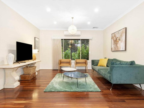 Northam Caravan Park - Winery Find 2