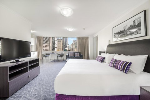 Oaks Sydney Hyde Park Suites - Winery Find 1