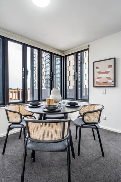 Obsidian On Flinders St 1BR Designer East End - Winery Find 2