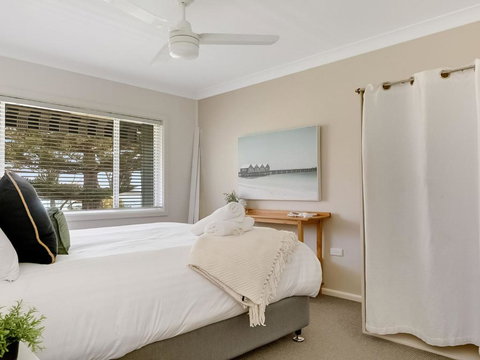 Ocean Blue Apartment Four - Winery Find 3