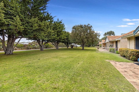 Ocean Breeze Villa - Winery Find 1