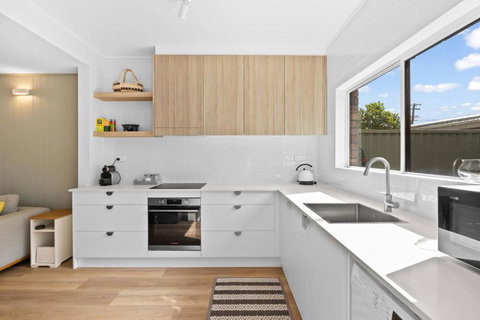 Ocean Street Oasis - Winery Find 1