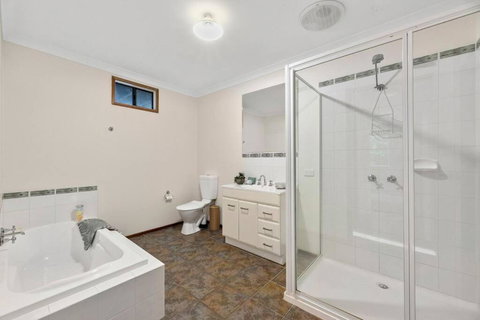 Ocean Views On Aldebaran - Sleeps 11 - Winery Find 3