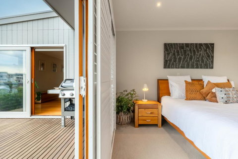 Ocean Views , Spacious House , Pet Friendly - Winery Find 2