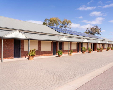 Pastoral Hotel Motel - Winery Find 0