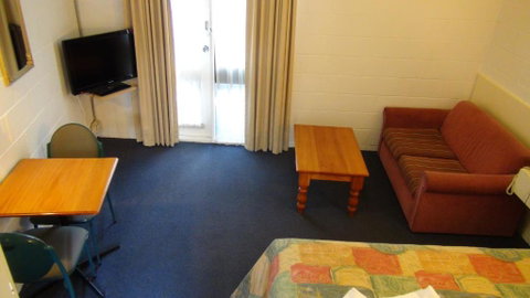 Pathfinder Motel - Winery Find 2