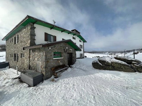 Peer Gynt Ski Lodge - Winery Find 0