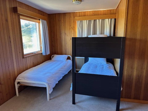 Peer Gynt Ski Lodge - Winery Find 3
