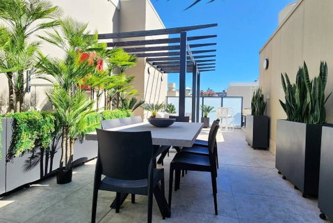Penthouse With Private Terrace, Parking + 2 Pools - Winery Find 1