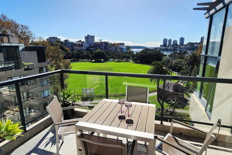 Penthouse With Private Terrace, Parking + 2 Pools - Winery Find 2
