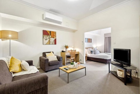 Perth Premium 1 Bedroom - Winery Find 1