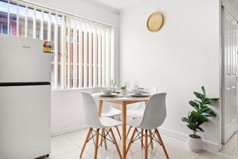 Polished 2-Bed Unit In The Heart Of Parramatta - Winery Find 1