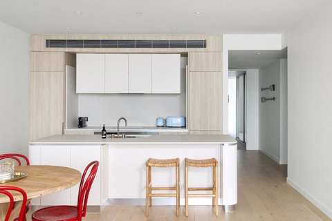 Portside On Honeysuckle - Winery Find 2