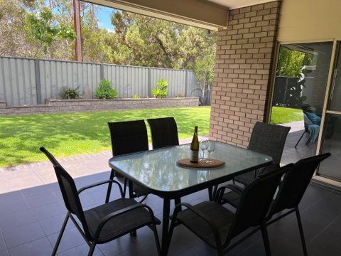 Premium Barossa Getaway - Winery Find 2