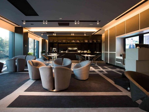 Pullman Sydney Airport - Winery Find 2