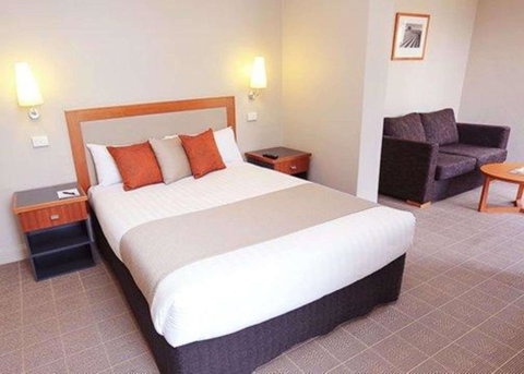 Quality Hotel Mildura Grand - Winery Find 3
