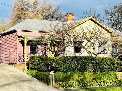 Quarryman Cottage @ 102 - Winery Find 0