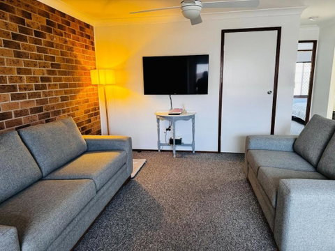 Quiet, 2bdrm Retreat In Tamworth - Winery Find 0