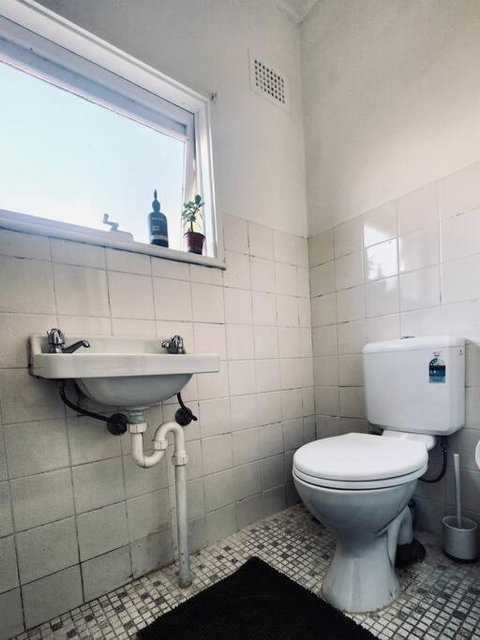 Rear Garden Suite - Winery Find 3