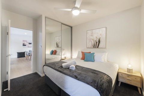 Astra Apartments Newcastle (Broadmeadow) - Winery Find 1