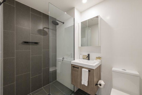 Astra Apartments Newcastle (Broadmeadow) - Winery Find 2