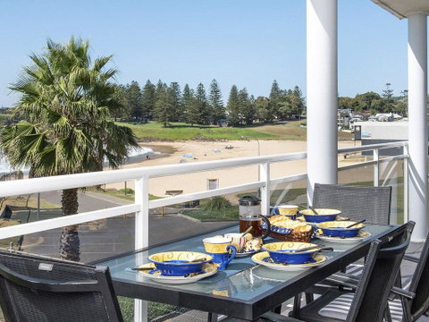 At The Beach - Kiama Surf Beach At Your Doorstep - Winery Find 1