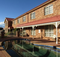 Australian Heritage Motor Inn - Winery Find