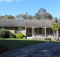 Australian Home Away  Doncaster Grange Park - Winery Find