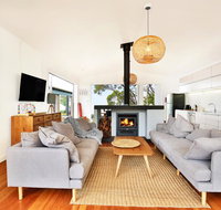 Ayana Beach House - Pet Friendly - Opposite Beach - Winery Find