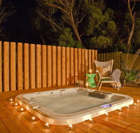 Azure Beach Retreat - Spa Luxury - Winery Find