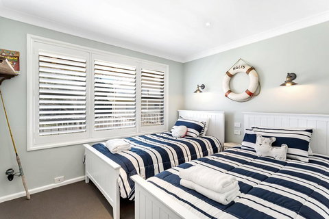 Bagnall Avenue, 1 - Winery Find 3