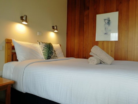 Banjo Paterson Motor Inn - Winery Find 3