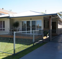 BANYANDAH 557 Ocean Drive NH - Winery Find