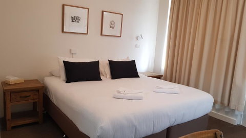 Bathurst Explorers Motel - Winery Find 1