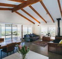 Bay Beach House - Winery Find