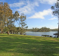 Beach Shack on the Lagoon - Winery Find