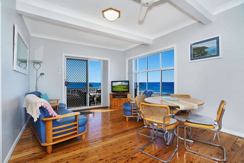 Beachcomer, Unit 1 - The Entrance, NSW - Winery Find 1