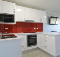Beachfront 4 25 Willow Street - Winery Find