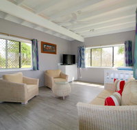 Beachfront 6 25 Willow Street - Winery Find